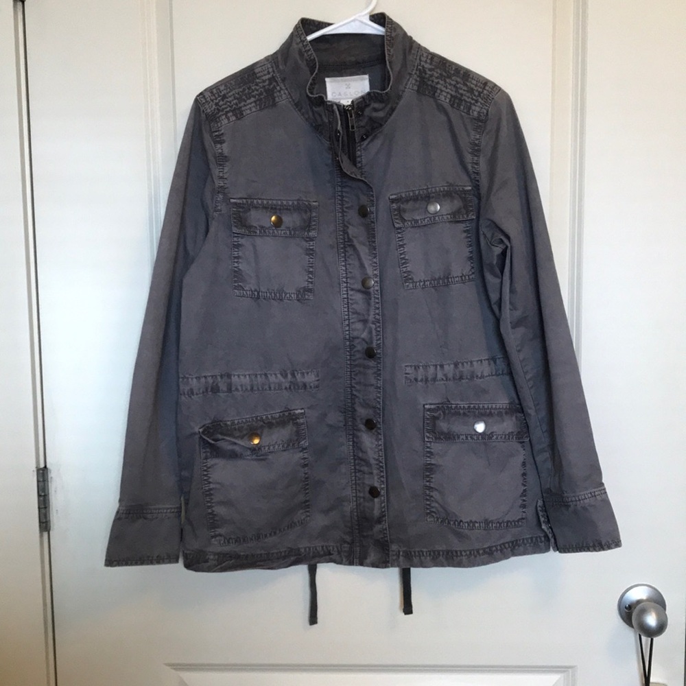 Woman’s medium grey jacket